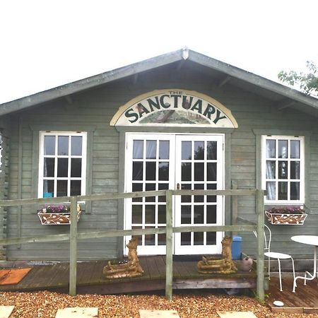 Owls Nest Log Cabin Morpeth Esterno foto